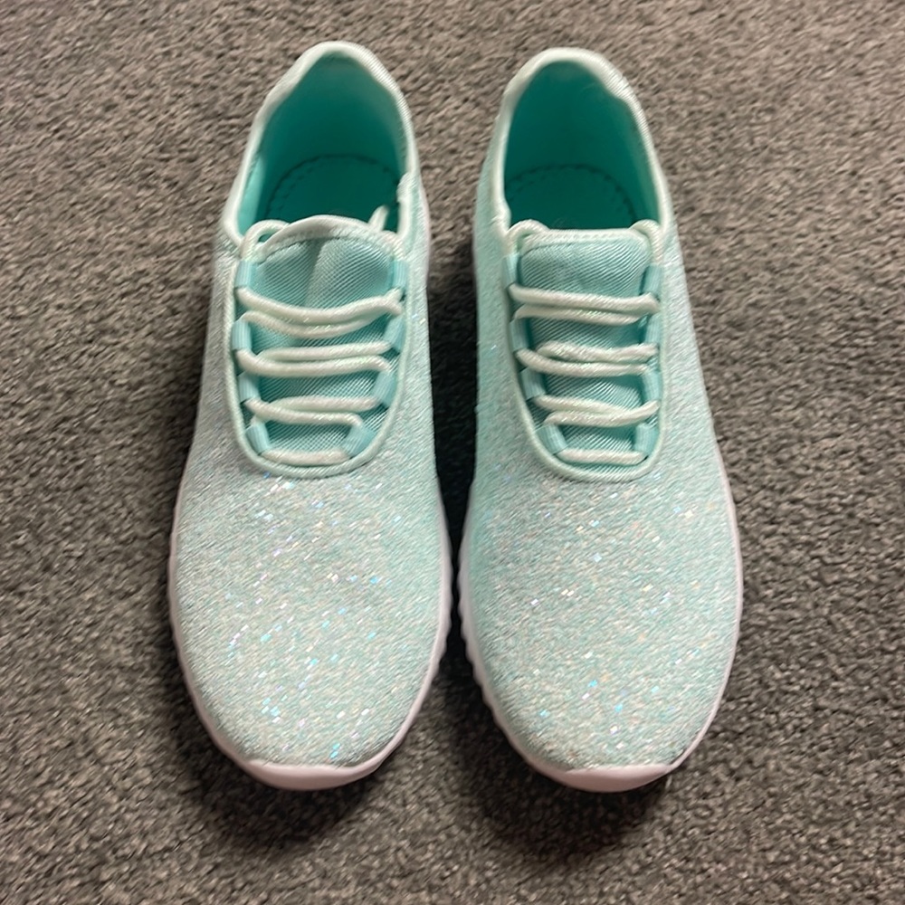 NWOT Womens Glittery Shoes